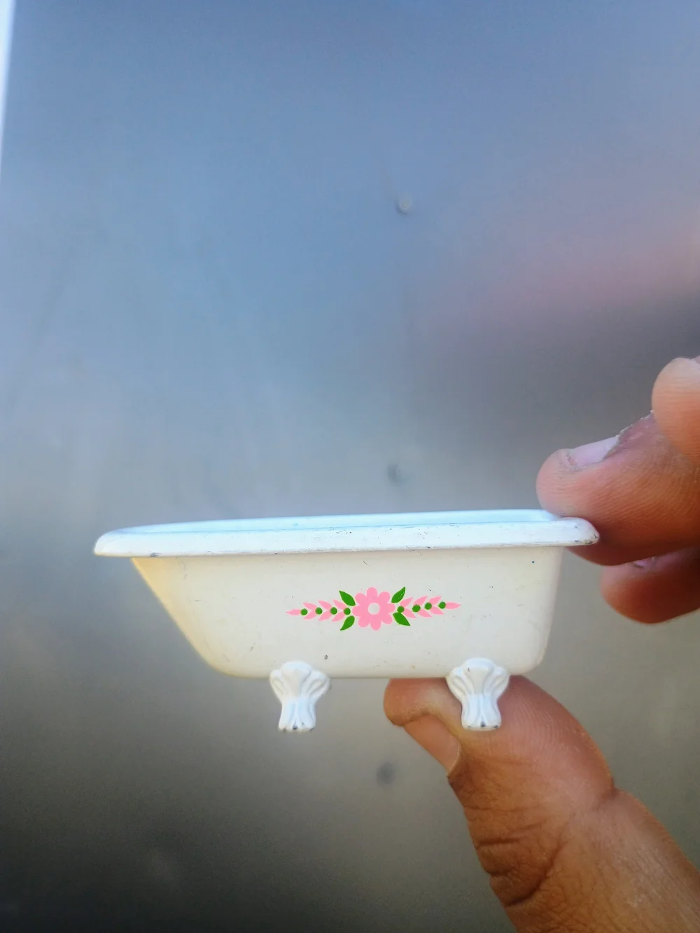 1980 Mattel White Metal & Pink Floral Bathtub Vintage Dollhouse Bathtub 2 7/8